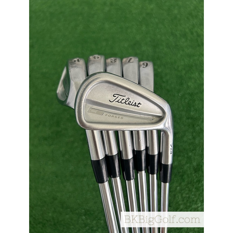 Titleist 714 CB Forged Iron Set 5-P / Dynamic Gold X100 Extra Stiff