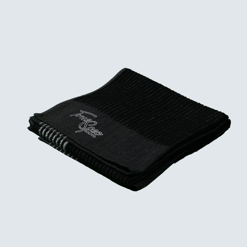 True Spec Tour Caddie Towel – Black