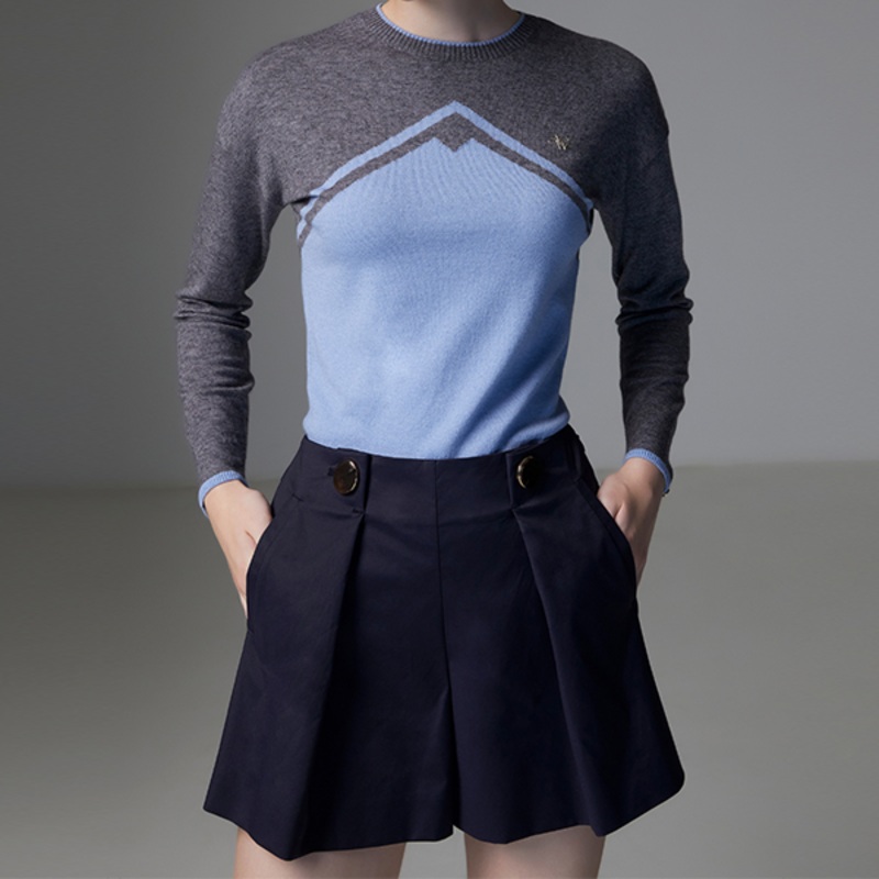 AOW Chin Shorts