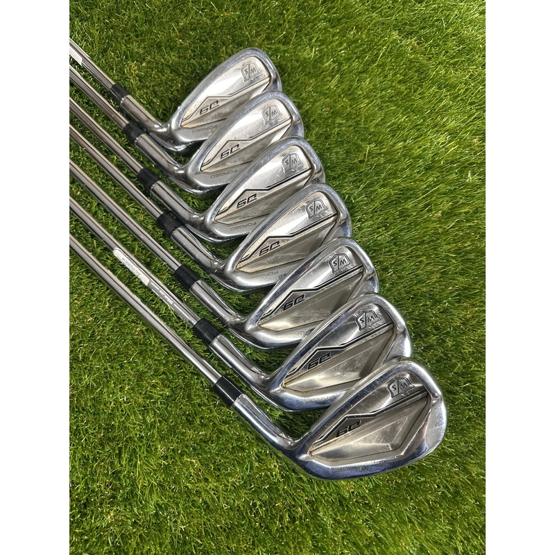 Wilson D9 4-PW Irons